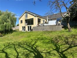 Greenbanks, Studley Corner, Calne SN11 9NJ
