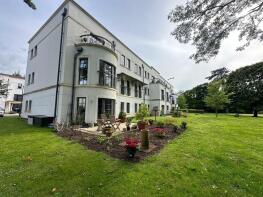 Apartment 4, 11, Redwood Drive, Bristol BS8 3DU