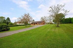 Brooklyn Farm Bungalow, Kington Lane, Worcester WR7 4DG