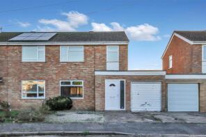 70, Sylmond Gardens, Rushden NN10 9EJ