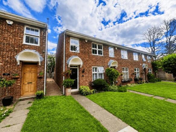 3 bedroom end terrace house