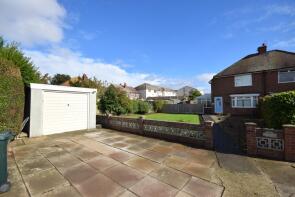 Glenola, The Drive, Skegness PE25 1RF