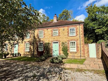 Dodsley Lane, MIDHURST, West Sussex, GU29