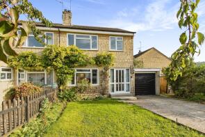 22, Crossfields, Sherborne DT9 4RE
