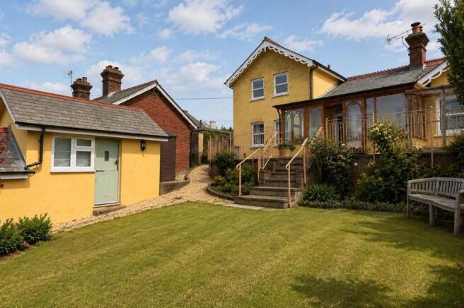 three bedroom cottage/ chalet