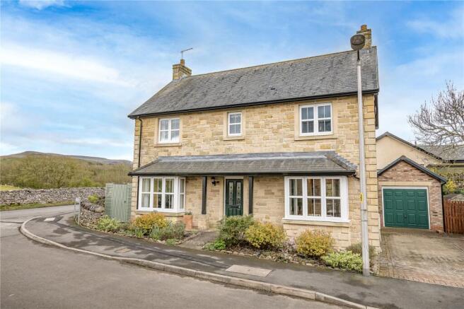 1 Birkbeck Gardens