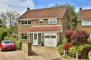 25, Eden Grove, Newton Aycliffe DL5 7JG