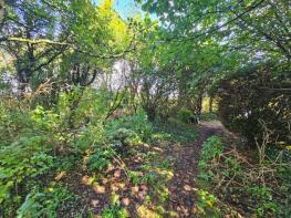 16a, Heol Gwermont, Llansaint, Kidwelly SA17 5JA