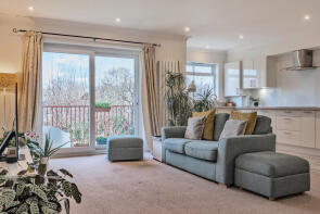 Flat 6, 7 Pine Tree Lodge, Durham Avenue, Shortlands, Bromley BR2 0QA