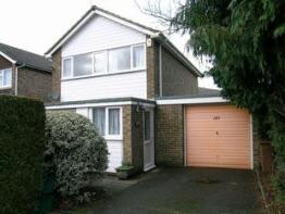 121, Heathfield Road, Ferndown BH22 0DE