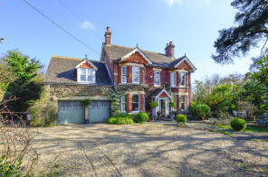 The Well House, Canada Road, Romsey SO51 6DE