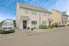 6, Walters Close, Hayle TR27 6FB