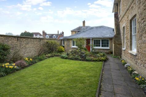 Vine Lodge, Flat D, Holly Bush Lane, Sevenoaks, Kent, TN13