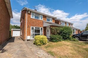 7, Maple Way, Dunstable LU6 3RT