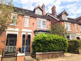 10, Spratslade Drive, Longton, Stoke-on-trent ST3 4DZ