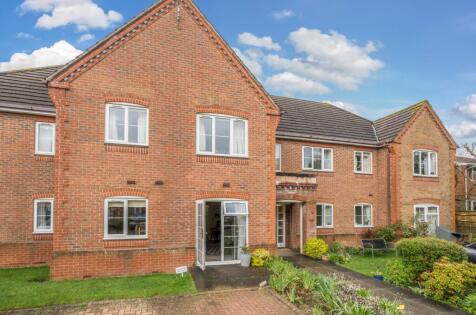 King George Avenue, Petersfield, GU32