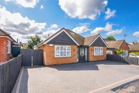 Wayside Drive, Oadby, Leicester