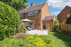 44, Giffard Way, Aylesbury HP18 9DN