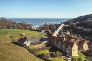 Foxglove, Lythe Bank To Mulgrave Lodge, The Valley, Whitby YO21 3TE
