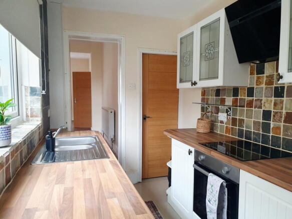 Photo 3