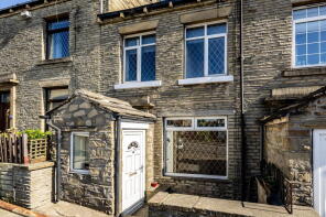 16, Clifton Common, Clifton, Brighouse HD6 1QW