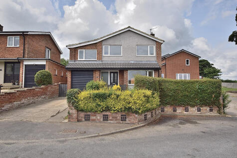 St. Giles Close, Colburn