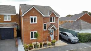 36, Bryn Dreinog, Capel Hendre, Ammanford SA18 3RJ