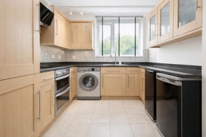 28, Walshford Way, Borehamwood WD6 5BG