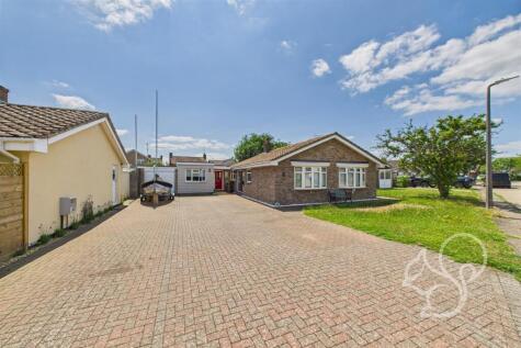 Oakwood Drive, West Mersea