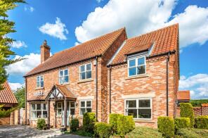 4, Simons Close, Louth LN11 9TX