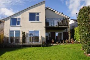 21, Lords Meadow, Tregony TR2 5RZ