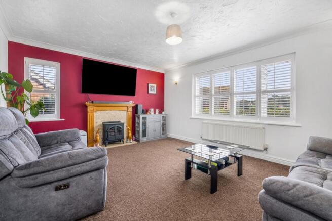 15 Lacey¿s Drive (Leverton)-26