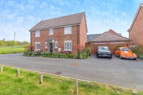 62, Robinson Avenue, Bedford MK45 3GF