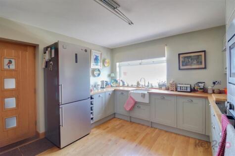 Lightwood Road, Marsh Lane, Sheffield, S21