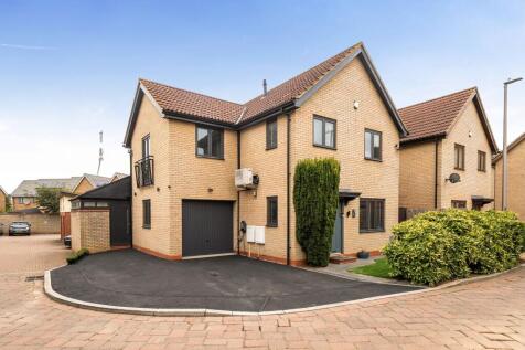 Goodrington Place, Broughton, MK10