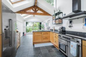 19, Haddenham Road, Aylesbury HP17 8LS