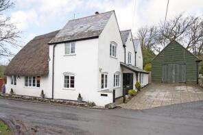 Lane Cottage, Junction Dene Farm South East To Junction Ryles Lane, Marlborough SN8 4EQ