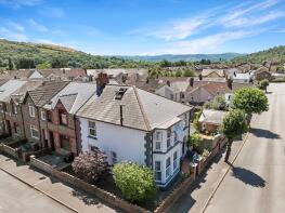 Heddfan, Tyn-y-graig Road, Caerphilly CF83 3LH