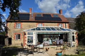 The Carpenters, Marnhull Road, Sturminster Newton DT10 1NG