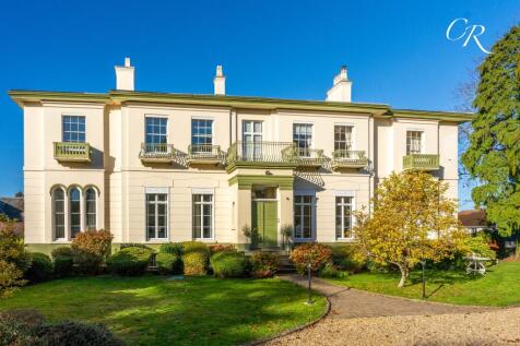 Cleevelands Drive, Cheltenham