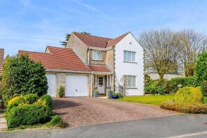 2, Seaton Way, Yelverton PL20 7UZ