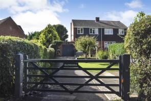 Glendora, Kingsley Road, Eversley, Hook RG27 0LZ