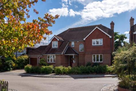 Seymour Avenue, Epsom