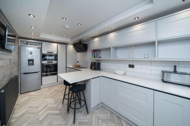 BREAKFAST KITCHEN
