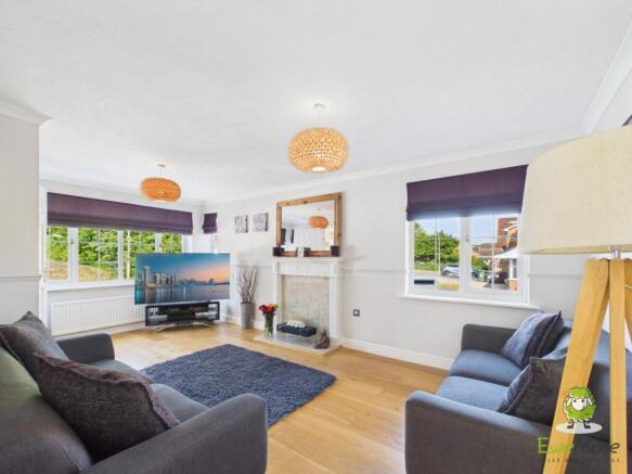 EweMove Estate Agents Basingstoke - Lyndhurst Driv