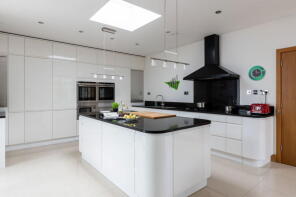 Eyhorne Place, Eyhorne Street, Maidstone ME17 1TP