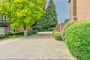6, Cluny Court, Wavendon Gate, Milton Keynes MK7 7TT