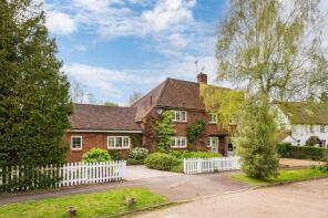 1, The Crescent, Crazies Hill, Reading RG10 8LW