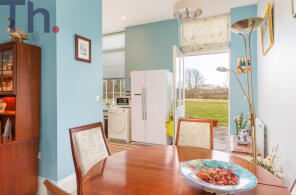 4, 18 Hood Point, Whitecroft Park, Newport PO30 3FA