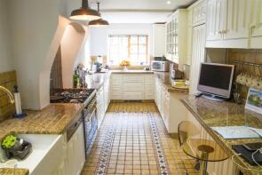 4, Helham Green Cottages, Scholars Hill, Helham Green, Wareside SG12 7RE